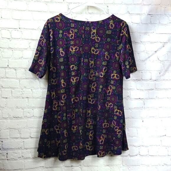 LuLaRoe Perfect Tee Small Black Printed Swing Knit Top Half-Sleeve Stretch - Picture 10 of 13